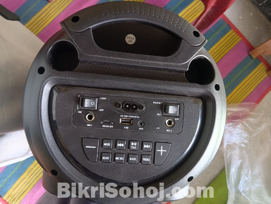 Digital, perty speaker